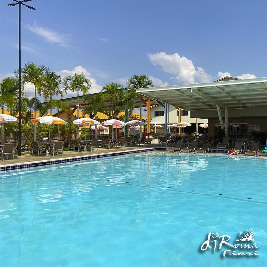 Hotel Diroma Fiori Com Um Dia De Acesso No Acqua Park Diroma Caldas Novas Εξωτερικό φωτογραφία
