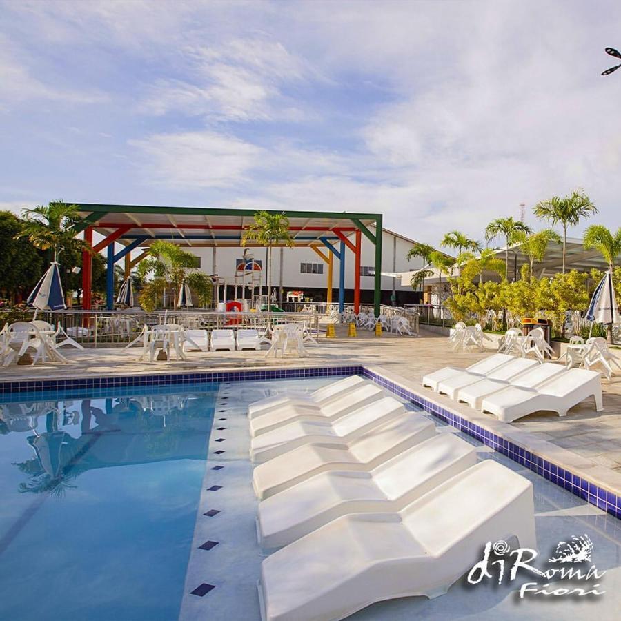 Hotel Diroma Fiori Com Um Dia De Acesso No Acqua Park Diroma Caldas Novas Εξωτερικό φωτογραφία